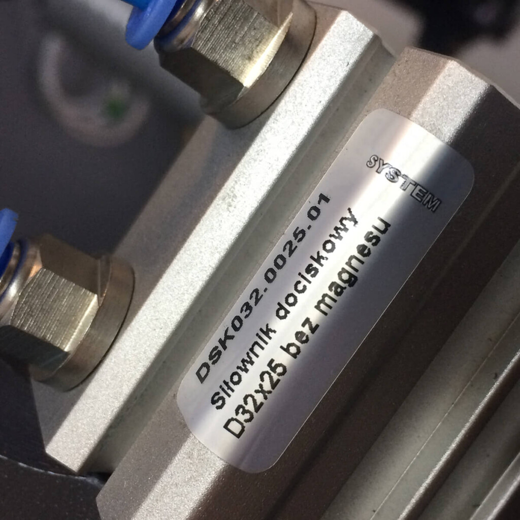 Etykiety przemysłowe - naklejki na aluminium
